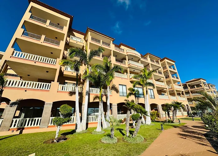 El Nautico Coral Suites