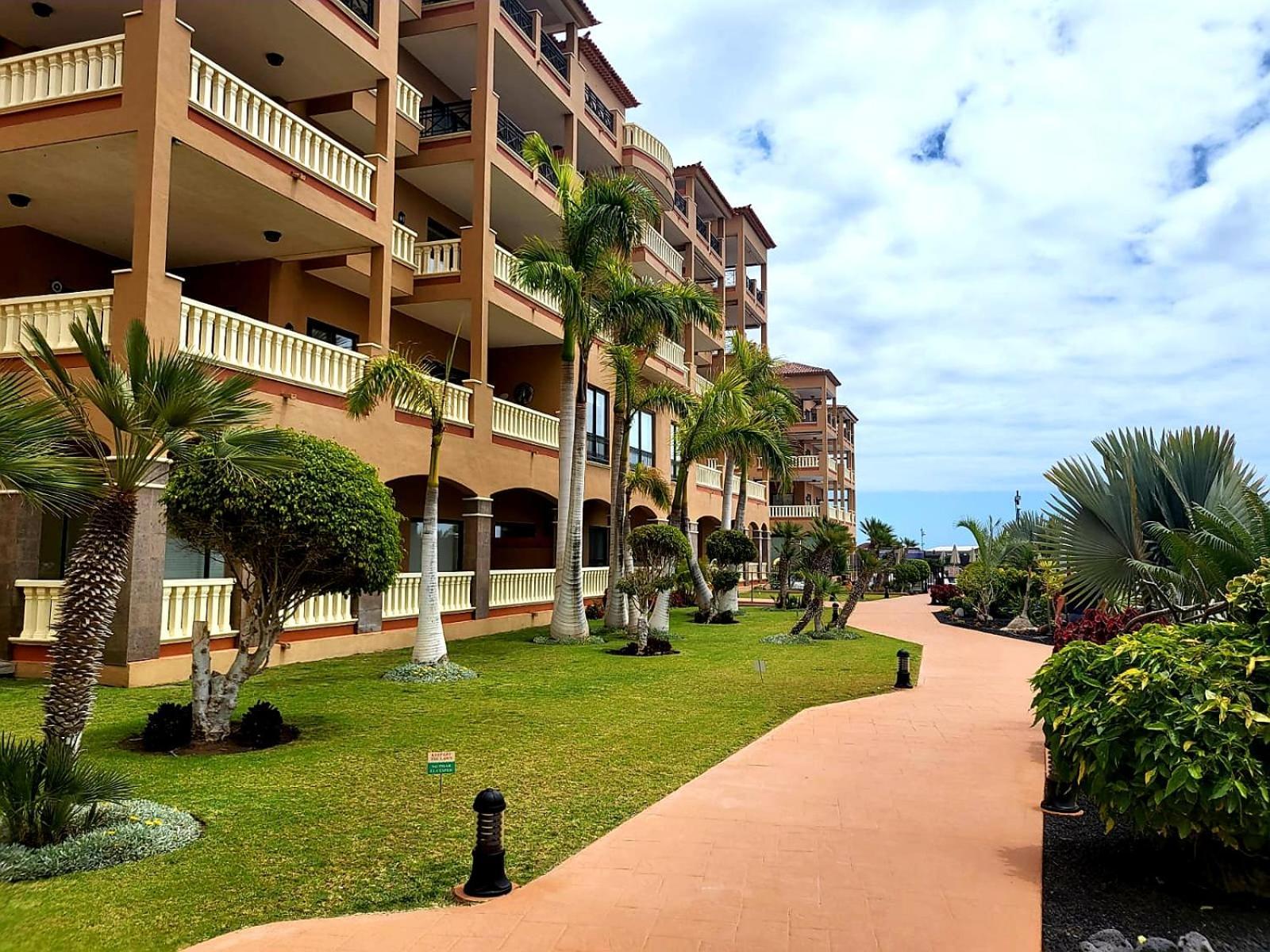 Apartamento El Nautico Coral Suite - Oceanview Escape