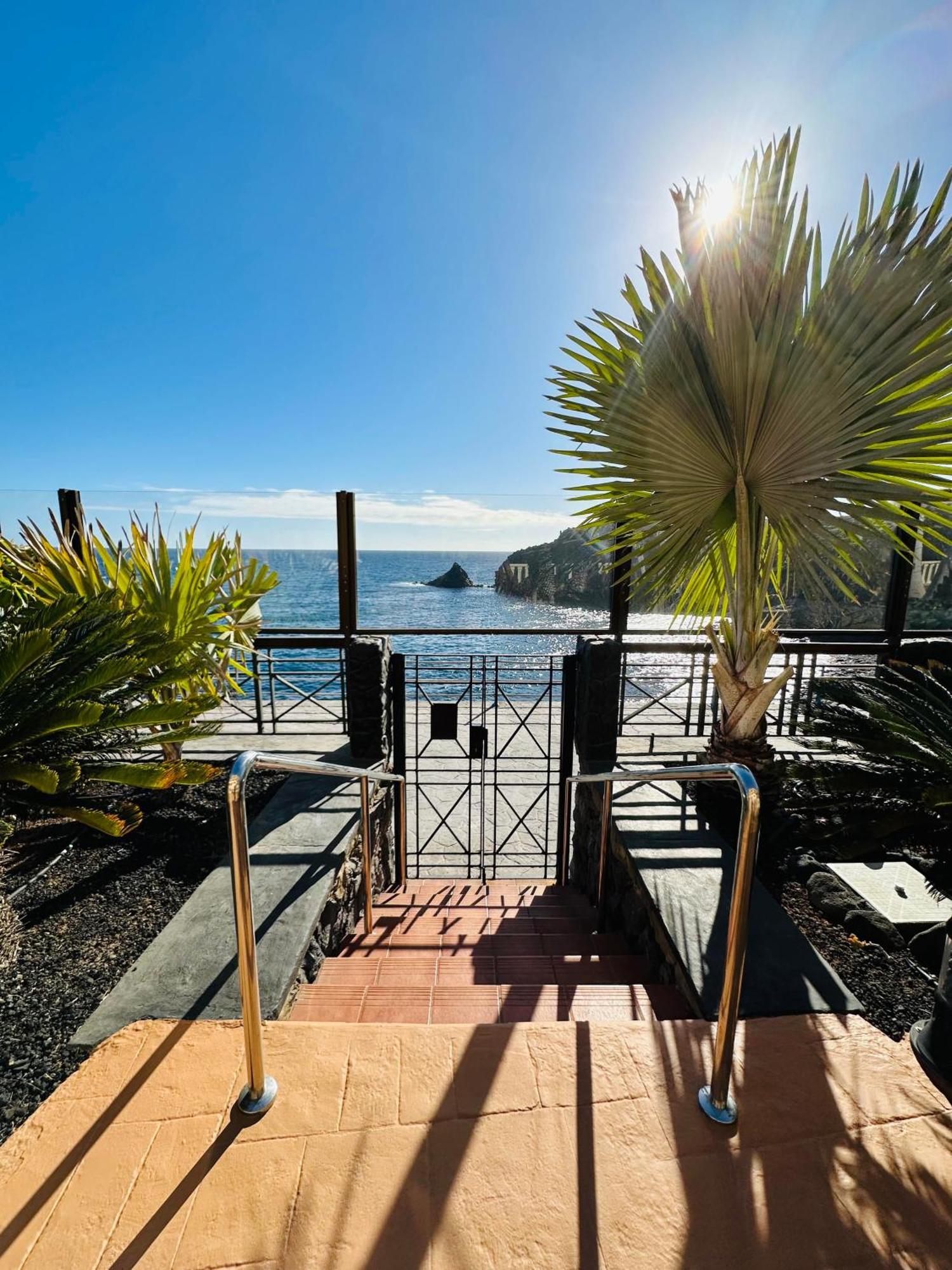 El Nautico Coral Suite - Oceanview Escape *